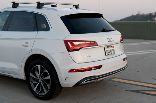 White 2021 Audi Q5 45 Premium