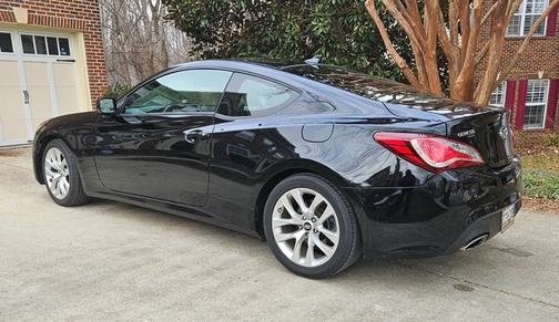 2014 Hyundai Genesis Coupe 2.0T Premium