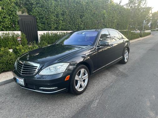Black 2013 Mercedes-Benz S-Class S 550