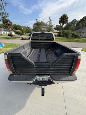 Gold 2000 Ford F-350 XLT SuperCab Super Duty DRW