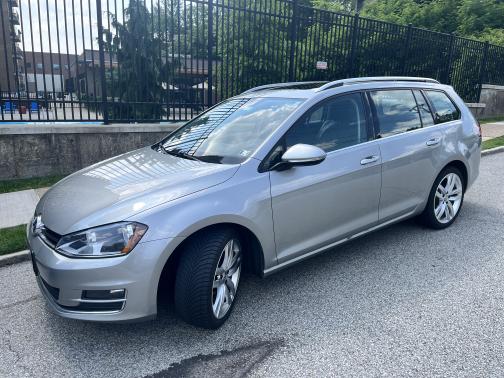 2015 Volkswagen Golf SportWagen TDI SEL 4-Door