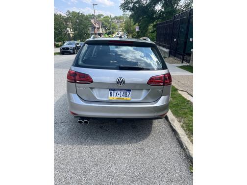 2015 Volkswagen Golf SportWagen TDI SEL 4-Door