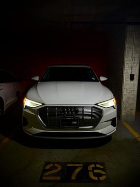White 2021 Audi e-tron Premium Plus