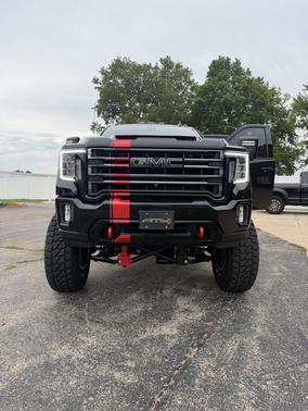 Black 2021 GMC Sierra 2500 AT4