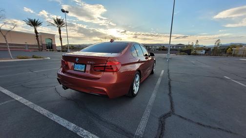 2018 BMW 330 i