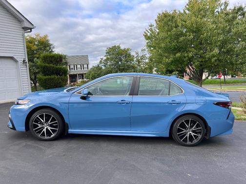 Blue 2024 Toyota Camry SE