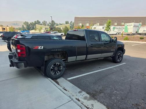 Black 2009 Chevrolet Silverado 2500 LTZ Crew Cab