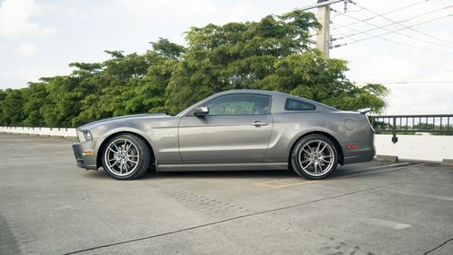 Gray 2013 Ford Mustang GT Premium