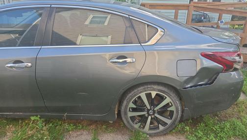 Gray 2018 Nissan Altima 2.5 SR
