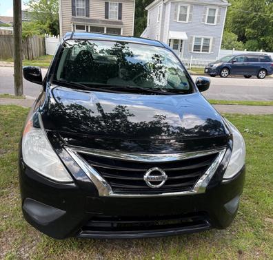 Black 2017 Nissan Versa 1.6 S+