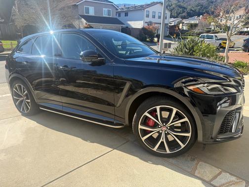 2022 Jaguar F-PACE SVR