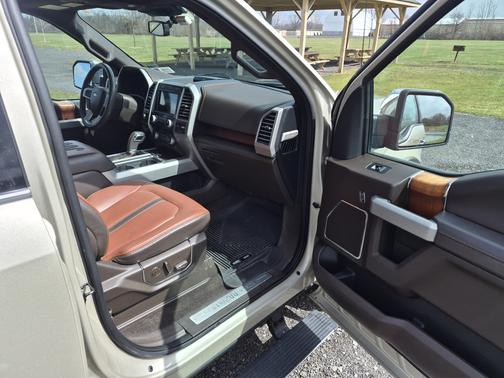 Beige 2018 Ford F-150 King Ranch