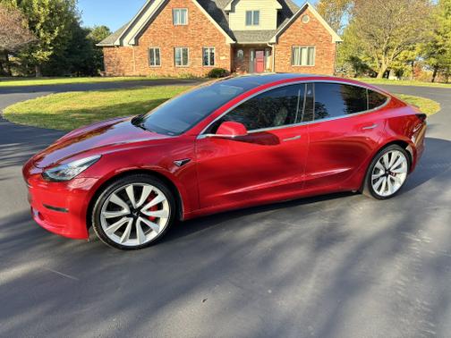 2019 Tesla Model 3 Performance
