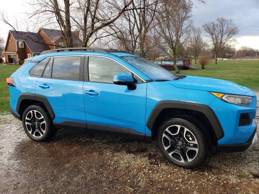 2020 Toyota RAV4 Adventure