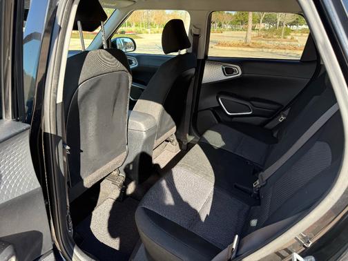 Black 2022 Kia Soul LX