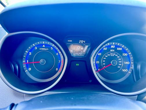 Black 2015 Hyundai ELANTRA SE