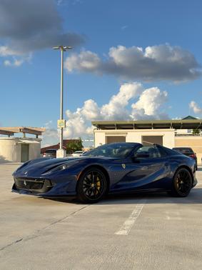 2023 Ferrari 812 GTS Base