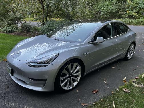 2018 Tesla Model 3 Performance