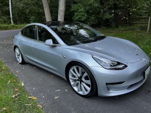 2018 Tesla Model 3 Performance