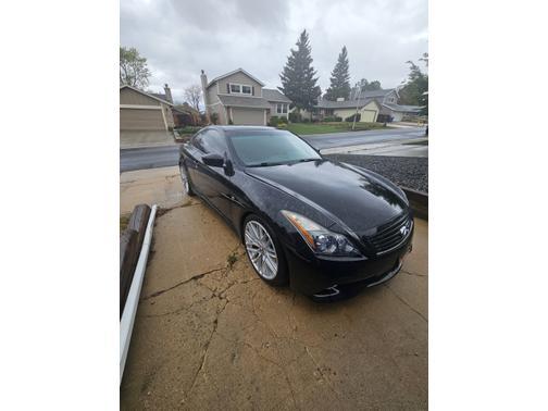2014 INFINITI Q60 Base