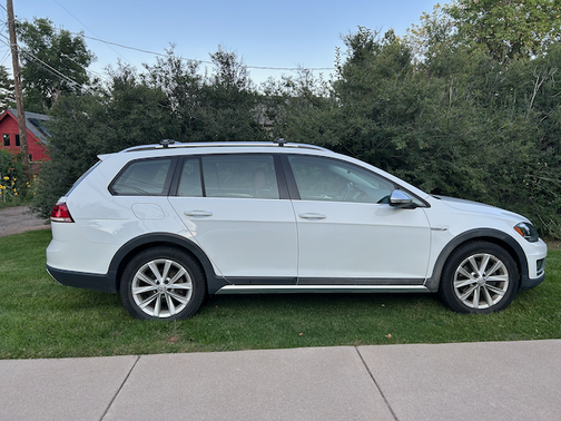 2019 Volkswagen Golf Alltrack TSI S