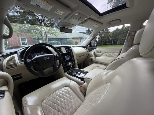 Black 2020 INFINITI QX80 LUXE