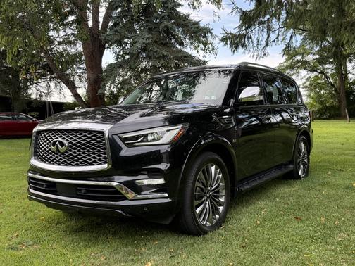 Black 2020 INFINITI QX80 LUXE