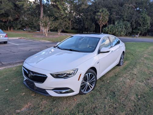 White 2018 Buick Regal Sportback Essence