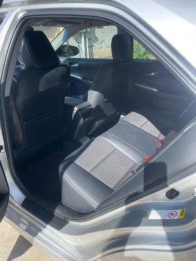 Silver 2012 Toyota Camry SE