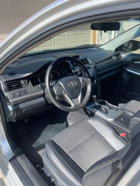 Silver 2012 Toyota Camry SE