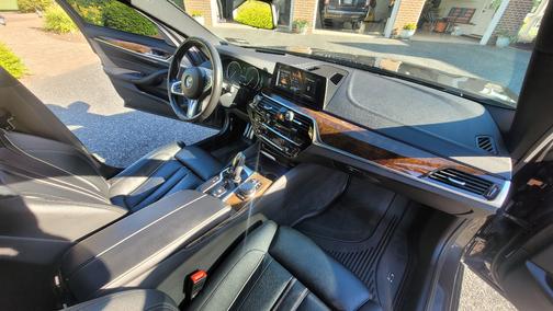 Gray 2018 BMW M550 i xDrive