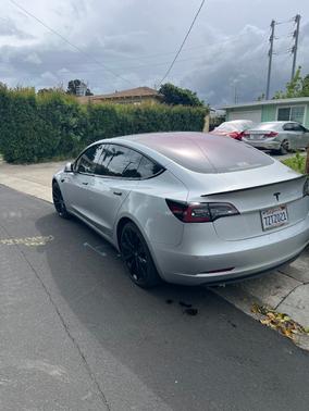 Silver 2018 Tesla Model 3 Long Range