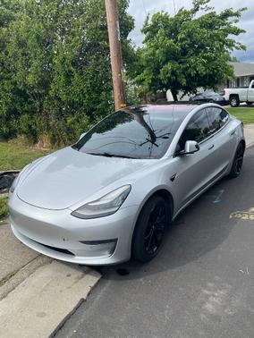 Silver 2018 Tesla Model 3 Long Range