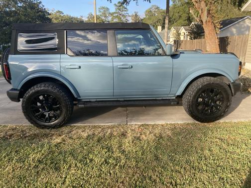 2021 Ford Bronco Outer Banks