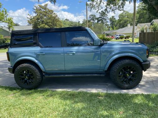 2021 Ford Bronco Outer Banks