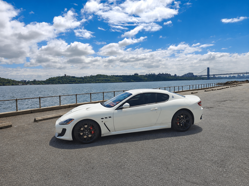 White 2016 Maserati GranTurismo MC