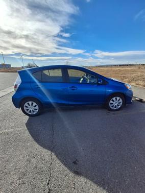 2014 Toyota Prius c Two