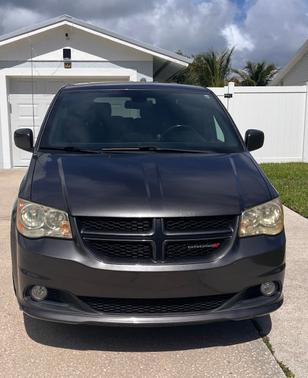 Gray 2019 Dodge Grand Caravan GT