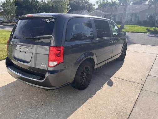 Gray 2019 Dodge Grand Caravan GT