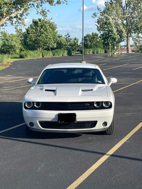 White 2018 Dodge Challenger R/T