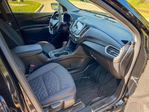 Black 2019 Chevrolet Equinox 1LT