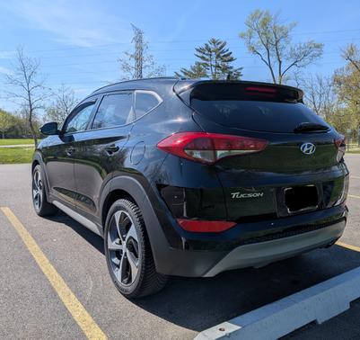 Black 2018 Hyundai TUCSON Value