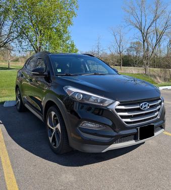 Black 2018 Hyundai TUCSON Value