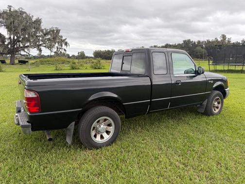 Black 2003 Ford Ranger XLT SuperCab