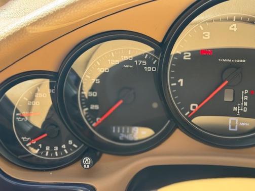 2012 Porsche Panamera 2