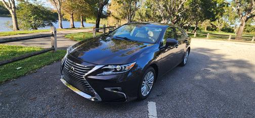 2013 Lexus ES 350 Base