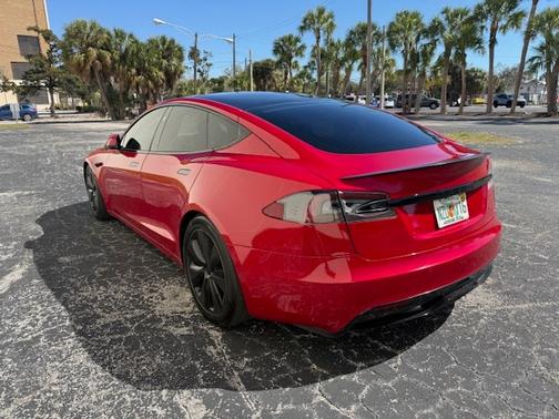 2021 Tesla Model S Plaid