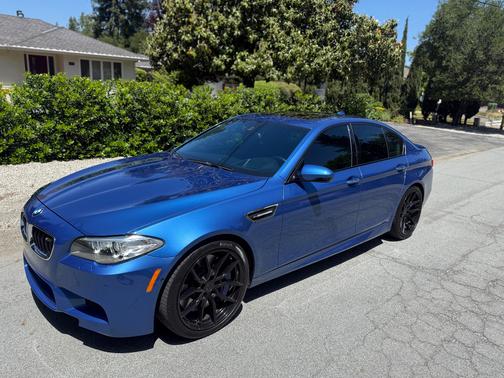 Blue 2014 BMW M5 Base