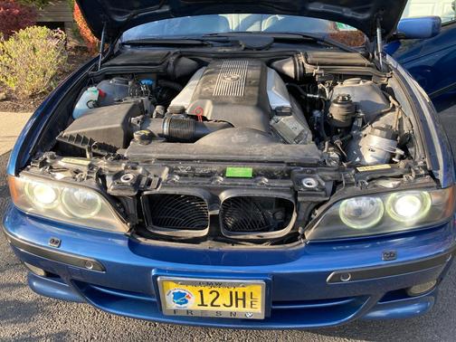 Blue 2003 BMW 540 i