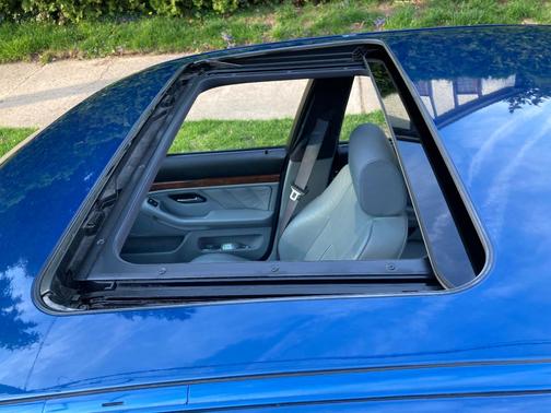 Blue 2003 BMW 540 i